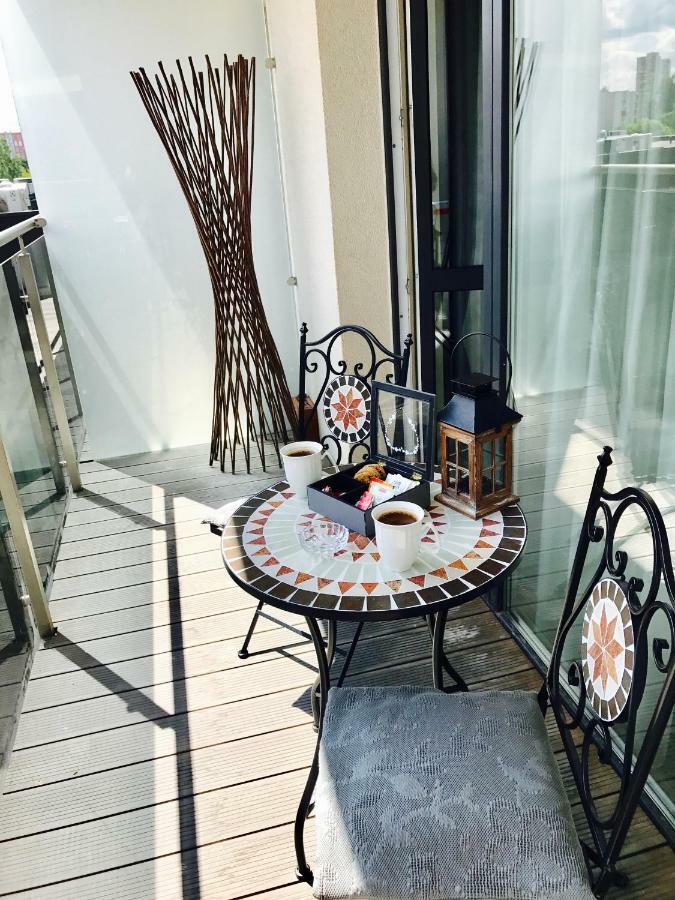 Bright Apartment Near Akropolis Βίλνιους Εξωτερικό φωτογραφία